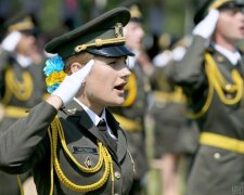 Жінок братимуть на військовий облік лише за їхньою згодою – Генштаб