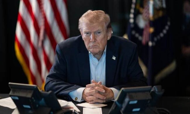 Новий поворот у «справі Епштейна»: опубліковано приховані файли ФБР зі звинуваченнями проти Трампа