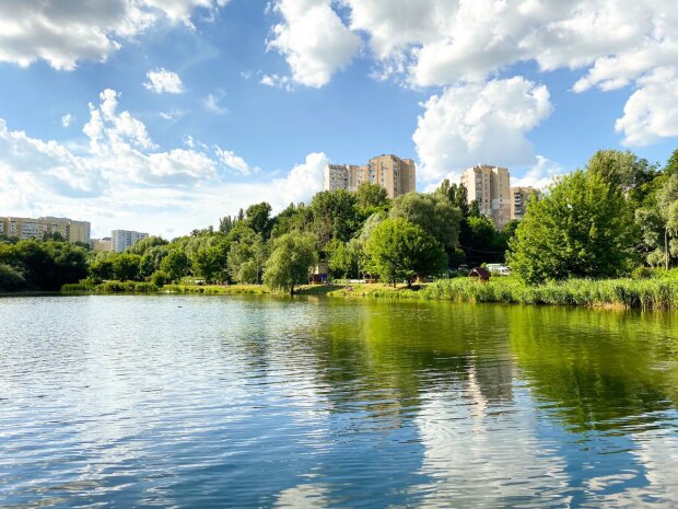 У Києві вимагають реконструювати парк «Совська балка»