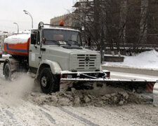 Проблема прибирання снігу в Києві залежить не лише від кількості спецтехніки