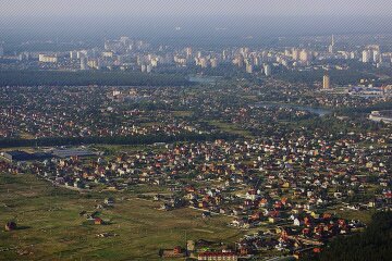 У селі під Києвом планують збудувати сучасний дистадок з укриттям за неймовірною ціною