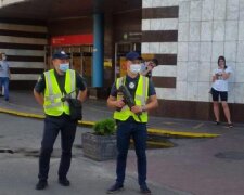 У Києві та у дев’яти регіонах України правоохоронці посилили заходи безпеки