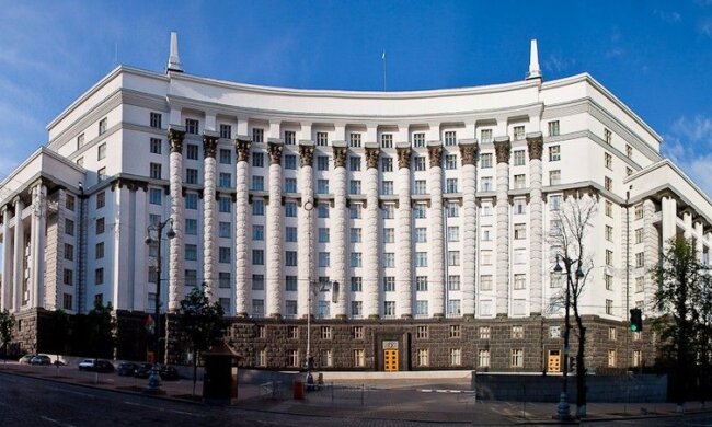 Уряд пояснив, чому забрав мільйони з бюджету для онкохворих