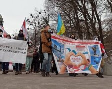 У Києві пройшов марш солідарності з білоруськими протестами (відео)
