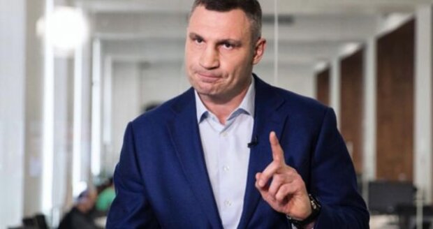 Кличко заявив, що його можуть звільнити у п’ятницю рішенням РНБО