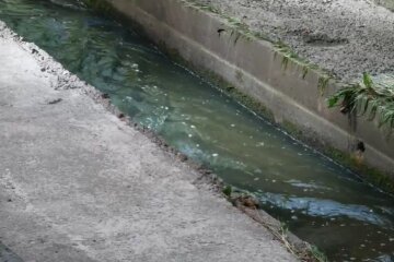 У Києві прочистили стоки та місця зливу опадів