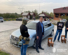 Начальника відділу одного з митних постів «Київ-південно-західний» затримали на хабарі
