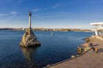 У Севастополі зупинили рух морського транспорту після вибухів