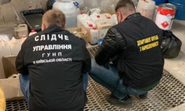 На Київщині вилучили понад пів тонни наркотиків та прекурсорів на 15 млн грн. (відео)
