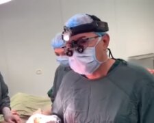 У Києві вперше зробили трансплантацію серця (відео)