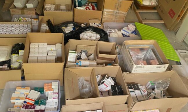 Правоохоронці викрили місце зберігання контрафактних ліків у столиці на ₴5 млн