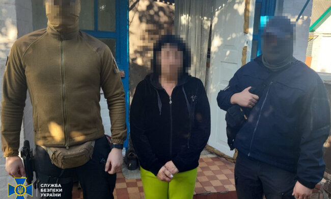 СБУ викрила колаборантку, яка працювала на окупантів Херсону, а після звільнення - переховувалась на Київщині