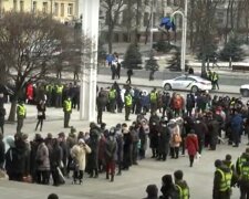 У Харкові триває прощання з Геннадієм Кернесом (відео)