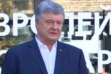Порошенко зробив заяву після допиту