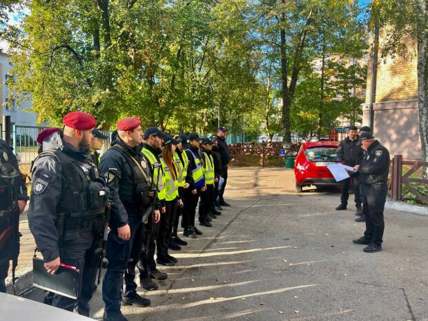 Поліція Київщини забезпечила охорону правопорядку під час переходу храму у Лісовій Бучі до ПЦУ