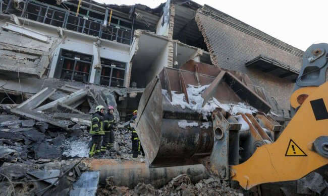 Дарницька ТЕЦ виведена з ладу: понад 1100 будинків Києва без тепла, на ремонт піде два місяці