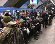 Метро Києва закуповує 4,5 тисячі нових стільців для укриттів — Київський метрополітен