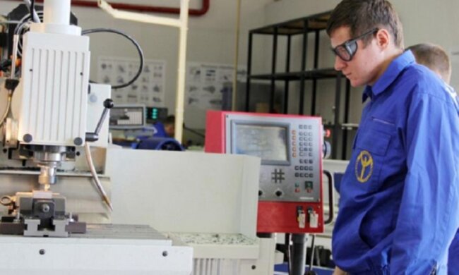 У Києві оновлять навчальні майстерні у профтехах за ₴23 млн