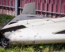Ворожа атака на столицю: через падіння уламків БпЛА у Києві сталась ДТП із постраждалим та зайнялася недобудова