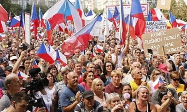 В МЗС засудили проведені у Кельні та Празі проросійські мітинги