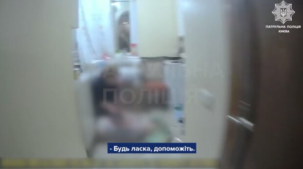 У Києві правоохоронці врятували жінку від самогубства