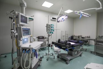 Нові відділення оснащені найсучаснішою медтехнікою: відкрили другу чергу нового корпусу ОХМАТДИТ