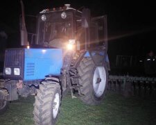 Смертельне зіткнення на Бориспільщині: 18-річний байкер загинув під колесами сільгосптехніки