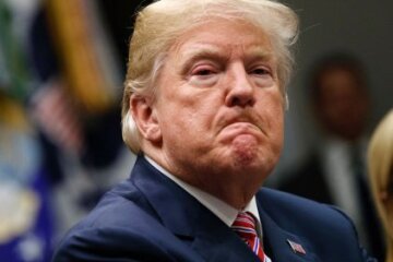 Трамп скасував свій визіт до Польщі де мав зустрітися з Зеленським