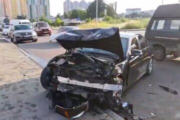 На Оболоні в Києві сталась аварія