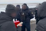 На Київщині викрито поліцейських, які систематично вимагали та одержували хабарі від водіїв