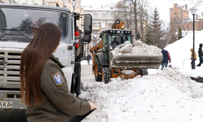 Як столична Інспекція контролю за благоустроєм бореться з порушеннями: від зимових викликів до цифровізації міського простору