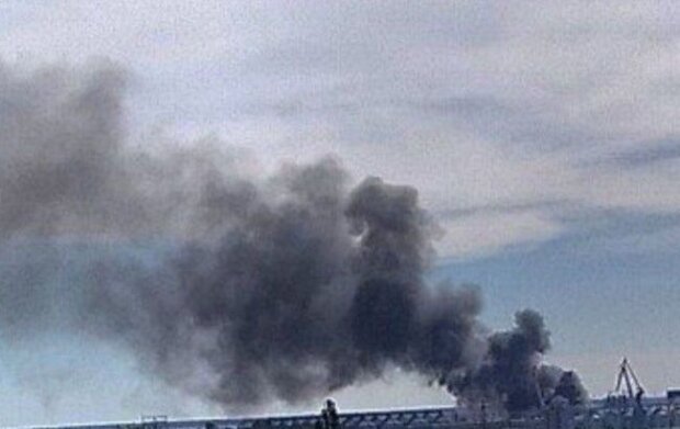 У Миколаєві пролунали потужні вибухи: почалася пожежа, зруйновано супермаркет