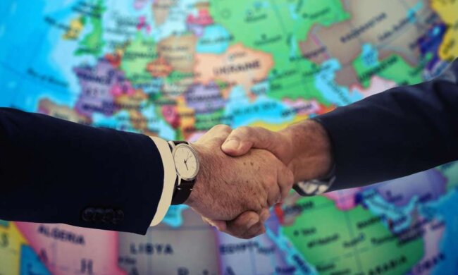 Лише капітуляція: Резніков розповів про ймовірність переговорів з рф