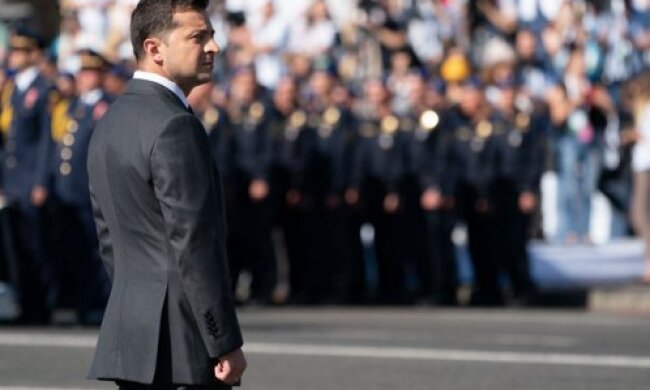 Зеленському довіряють 70% українців – опитування