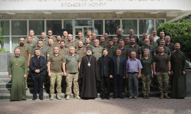 У Києві розпочався черговий курс підготовки військових капеланів
