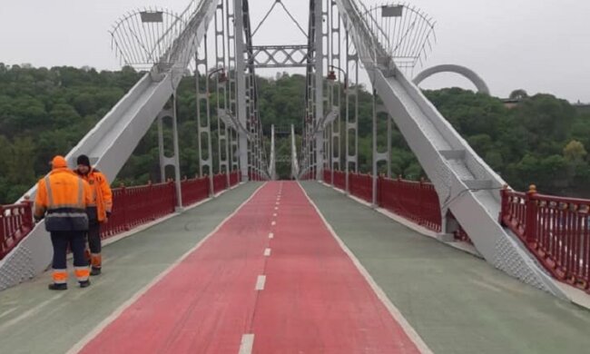 Після ремонту відкрився улюблений киянами міст