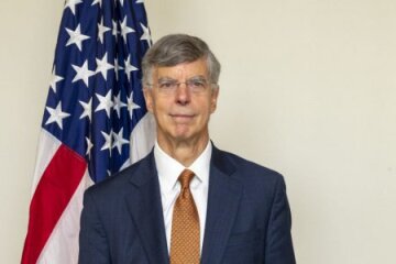 “Будувати міцні відносини з Зеленським”: США прислали нового посла в Україні