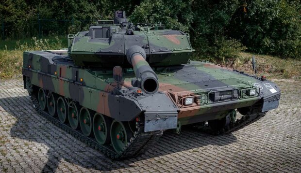 Чехія заперечила готовність віддати Україні танки Leopard, отримані замість Т-72