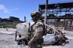 Росія встановлює протипіхотні міни вздовж оборонних ліній на Донбасі, – Британія