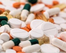 В Україні збираються заборонити продаж медикаментів неповнолітнім