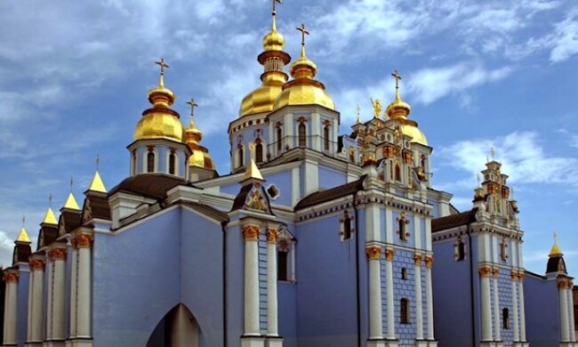 ПЦУ не скасовуватиме богослужінь через коронавірус