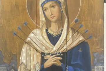 У Червоному корпусі університету Шевченка презентували виставку ікон війни