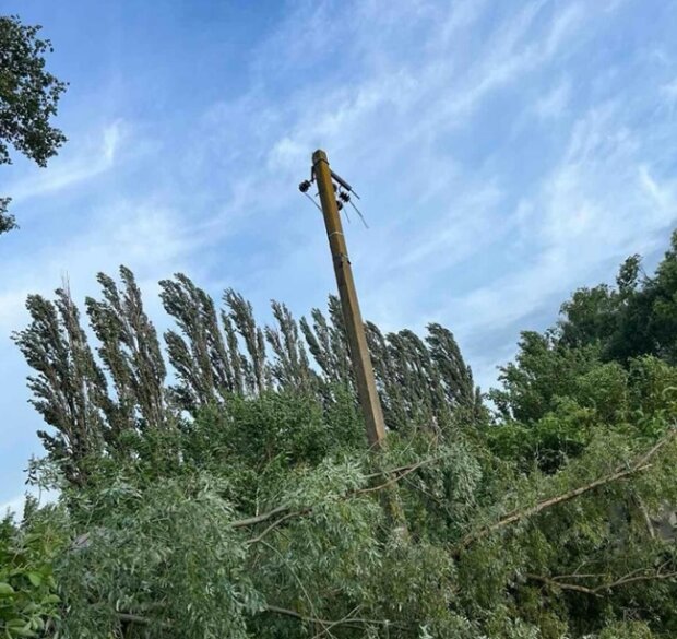 Внаслідок нічної ракетно-дронової атаки на Київщині понад 13,5 тисяч клієнтів без світла - ДТЕК