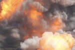 Полум’я і величезний стовп диму: у Макіївці вибухнув склад РФ з боєприпасами (відео)