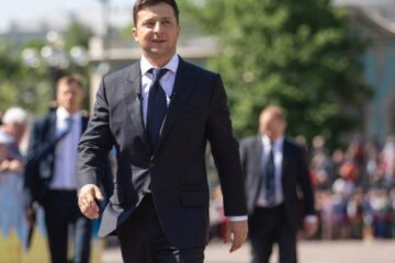 Зеленський іде до Конституційного суду