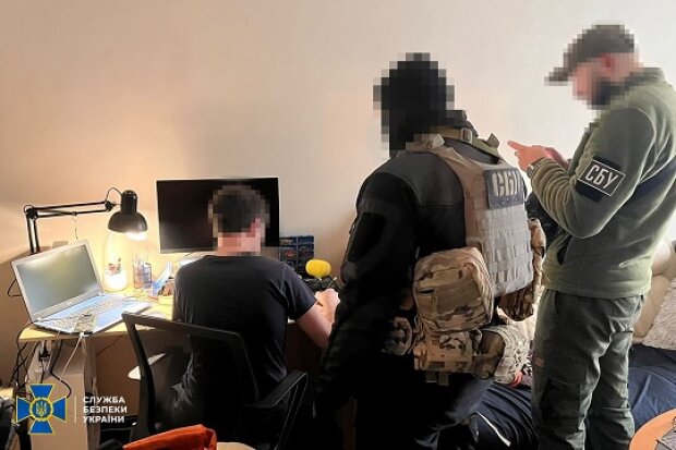 СБУ викрила київську ІТ-компанію, яка намагалася «злити» рашистам інформацію з електронних систем прифронтової ОВА