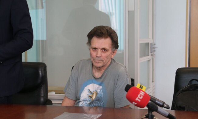 Апеляційний суд відпустив під нічний домашній арешт охоронця поліклініки, який 1 червня не відкрив укриття, внаслідок чого загинуло 3 людей