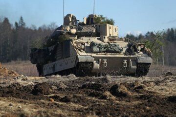 У Пентагоні розповіли, коли Україна отримає БМП Bradley