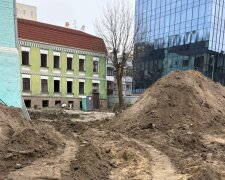 На Подолі негайно зупиняють будівництво на місці Поліцейської дільниці