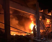 Нічна атака РФ на Харків: окупанти завдали ударів по Центральному парку, чотири ракети С-300 влучили у промисловий об’єкт